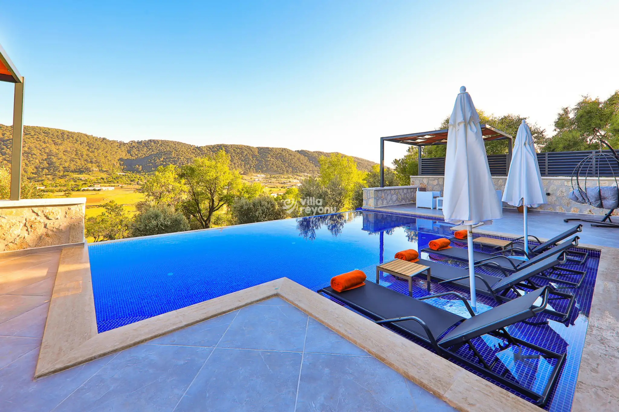 Villa Feya