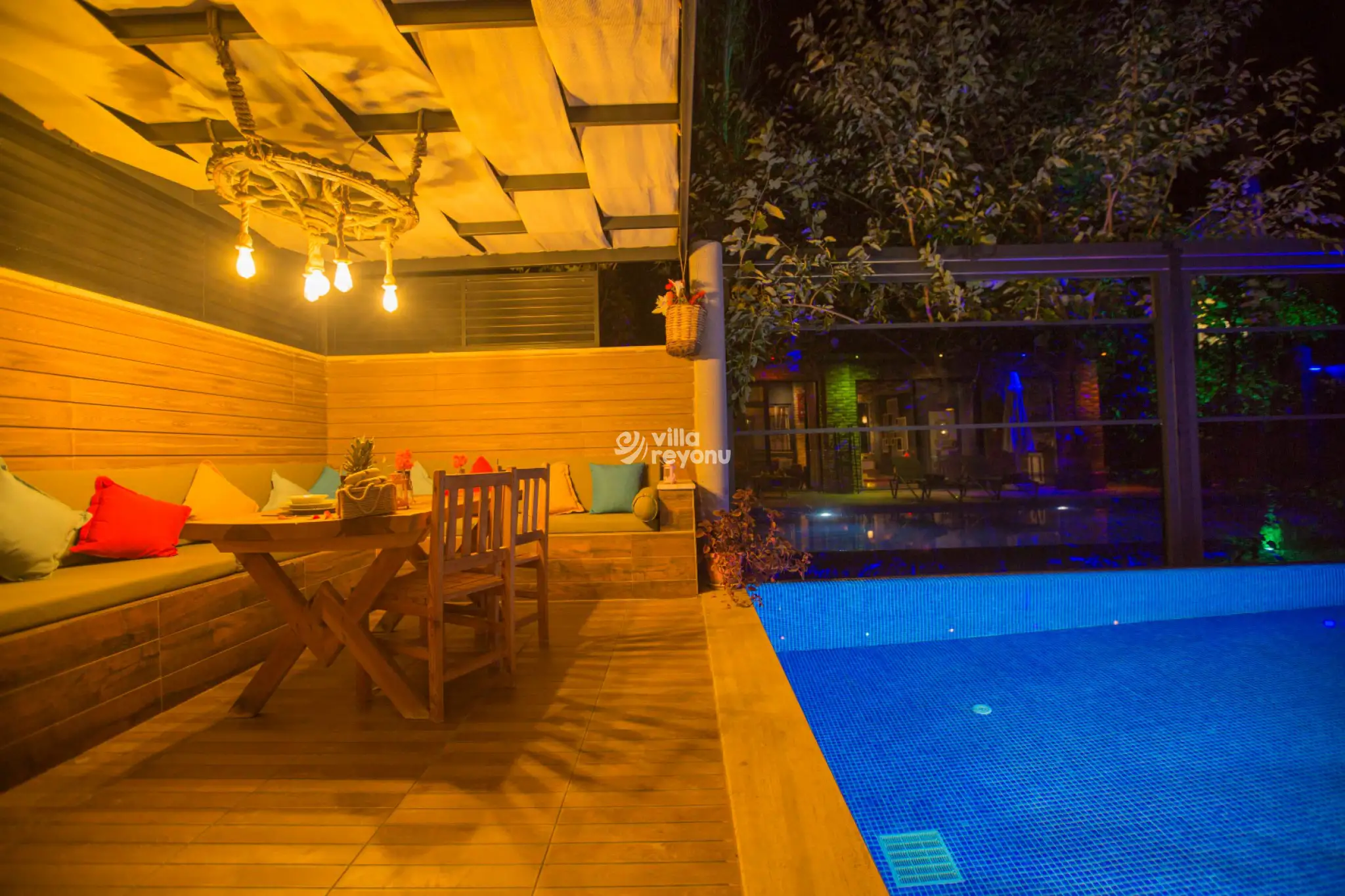 villa-florya-luks-islami-tatil-balayi-villagezegeni-6_588.jpg