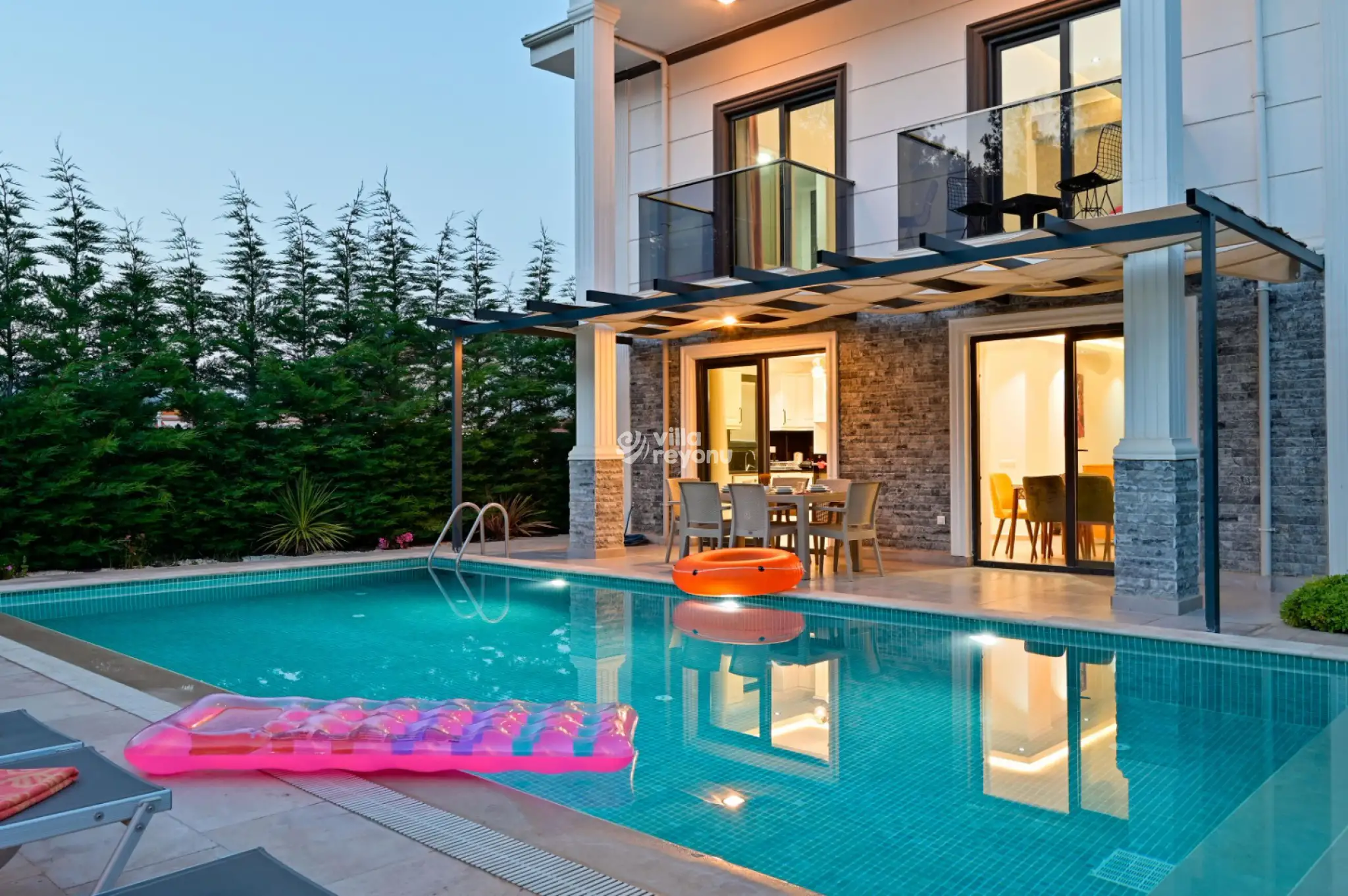 villa-gold-rose-84_816.jpg