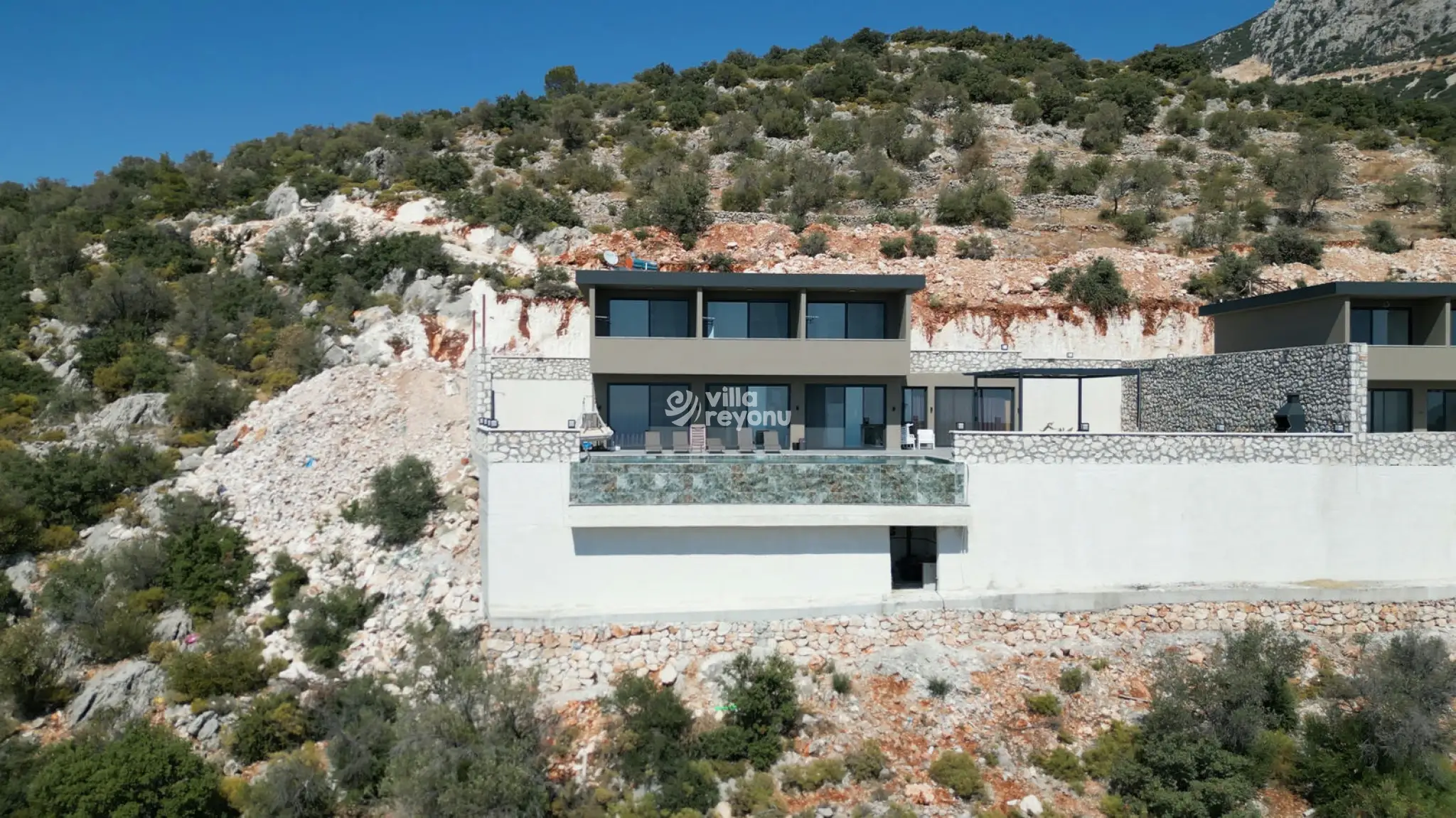 villa-gunes-dis-mekan-2_96.jpg