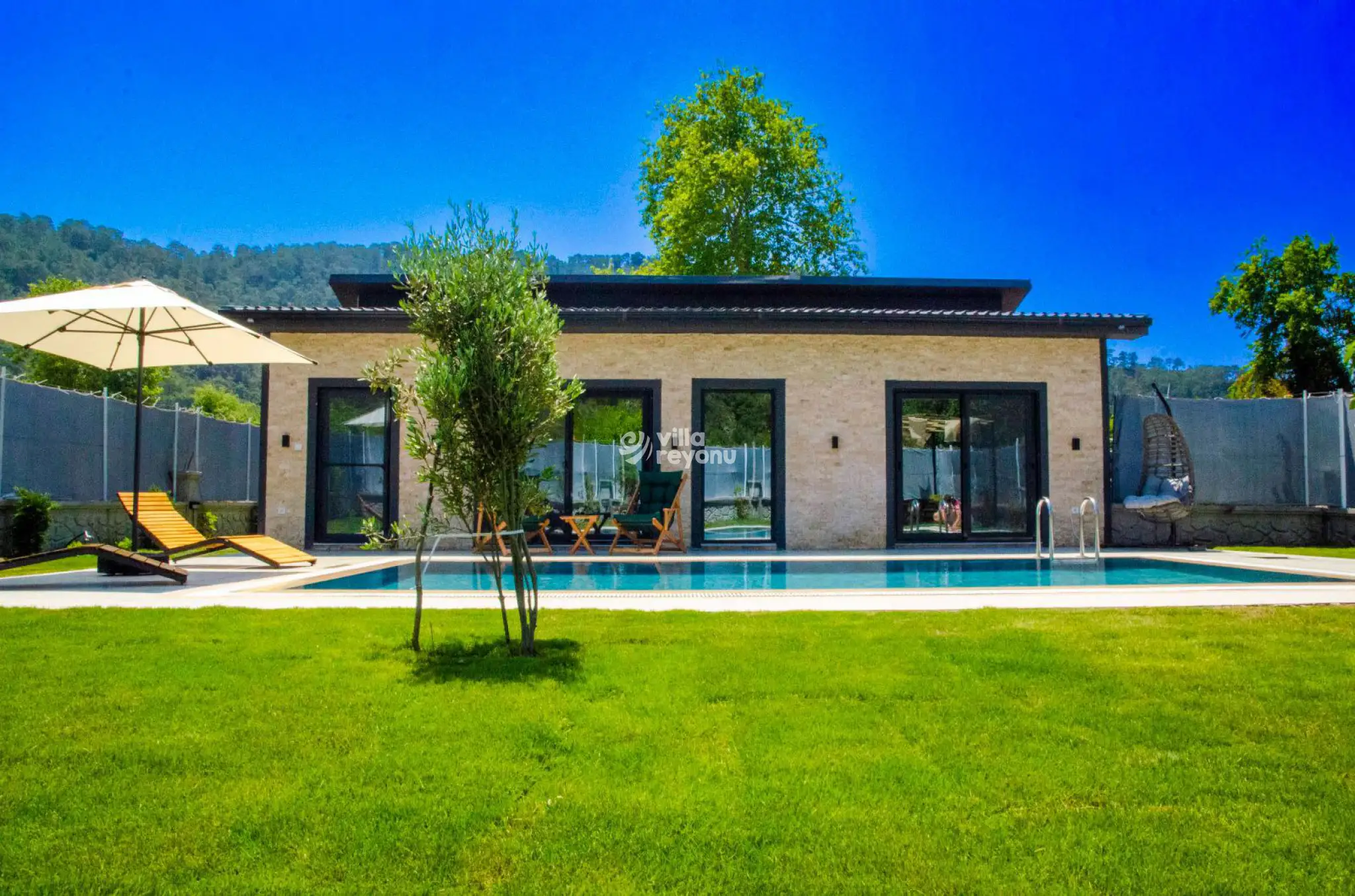 villa-lavinia-24_83.jpg