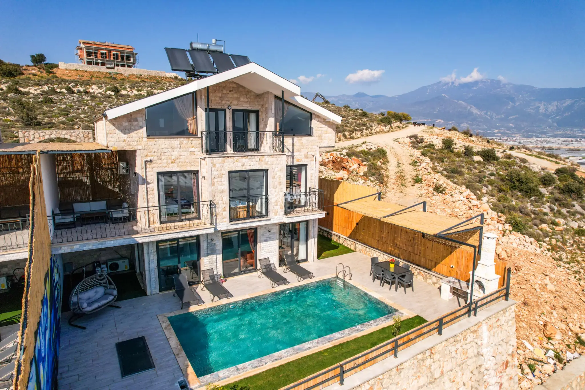 villa-legendary-1-59_852.JPG