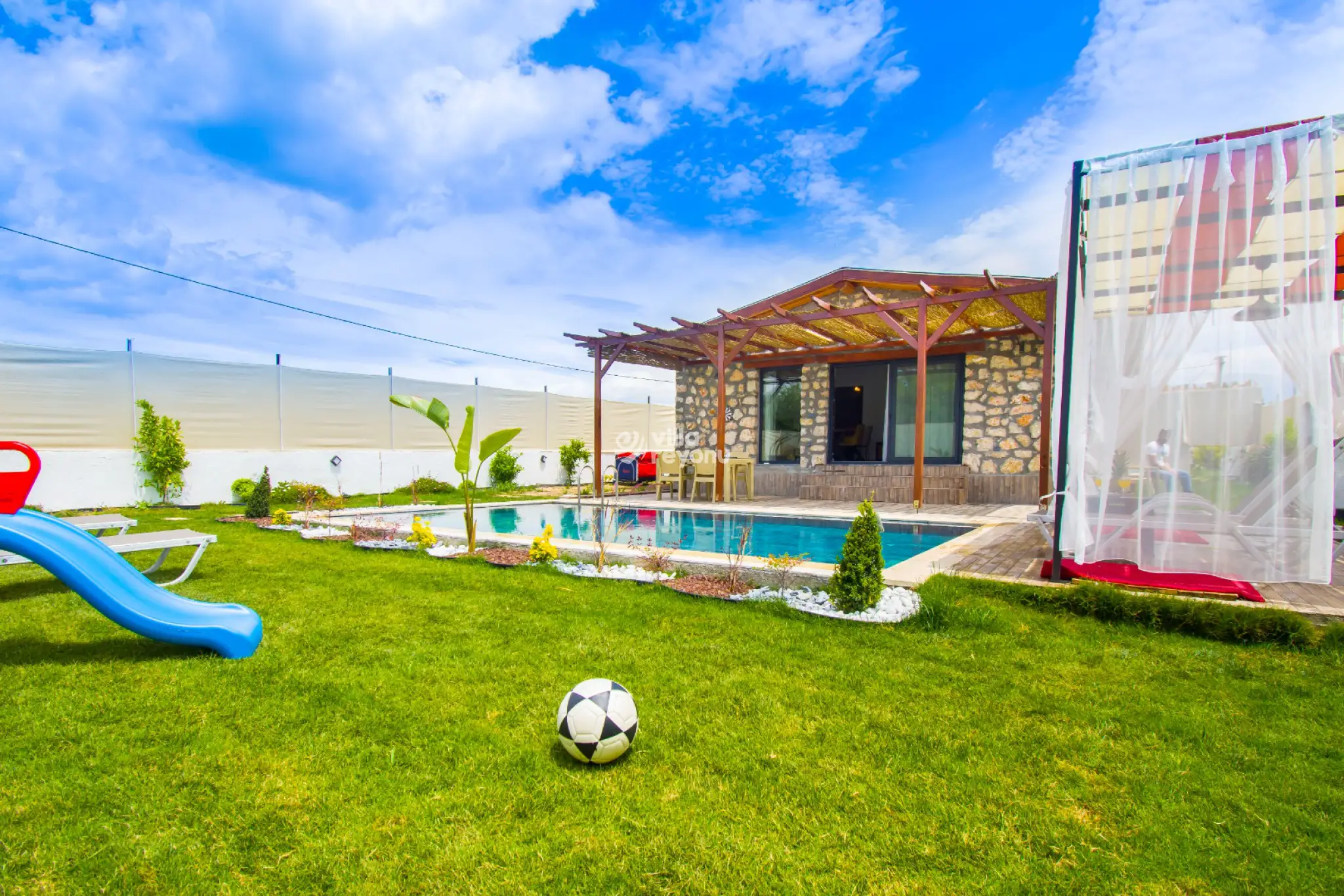 villa-lemonade-2-27_230.JPG