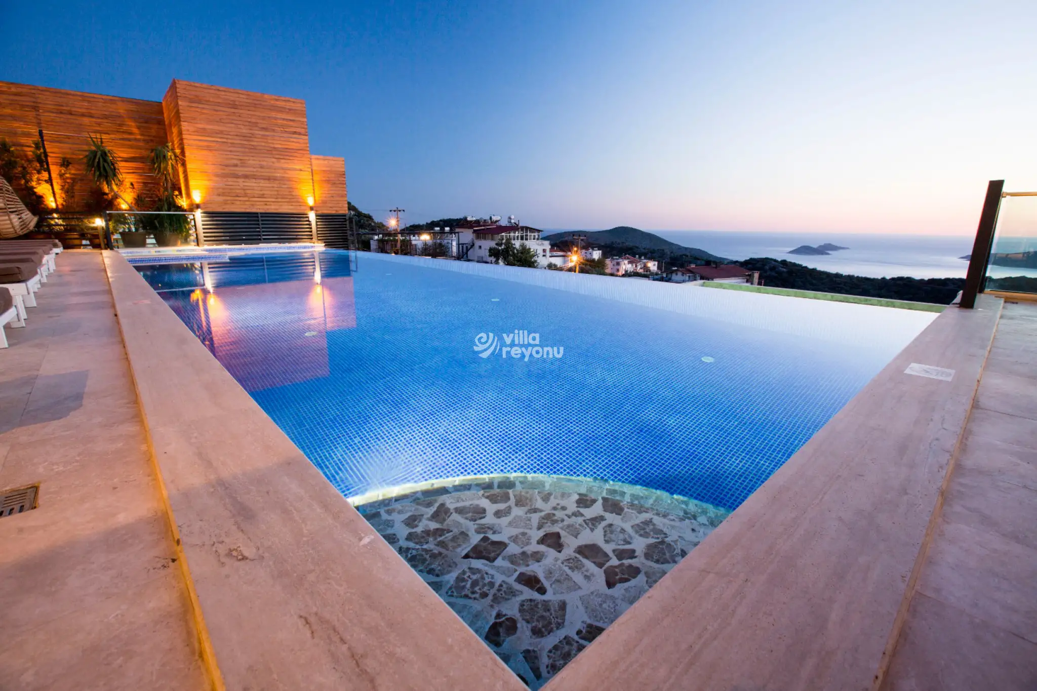 villa-montana-luxury-villa-rental-kalkan-90_874_183.jpg
