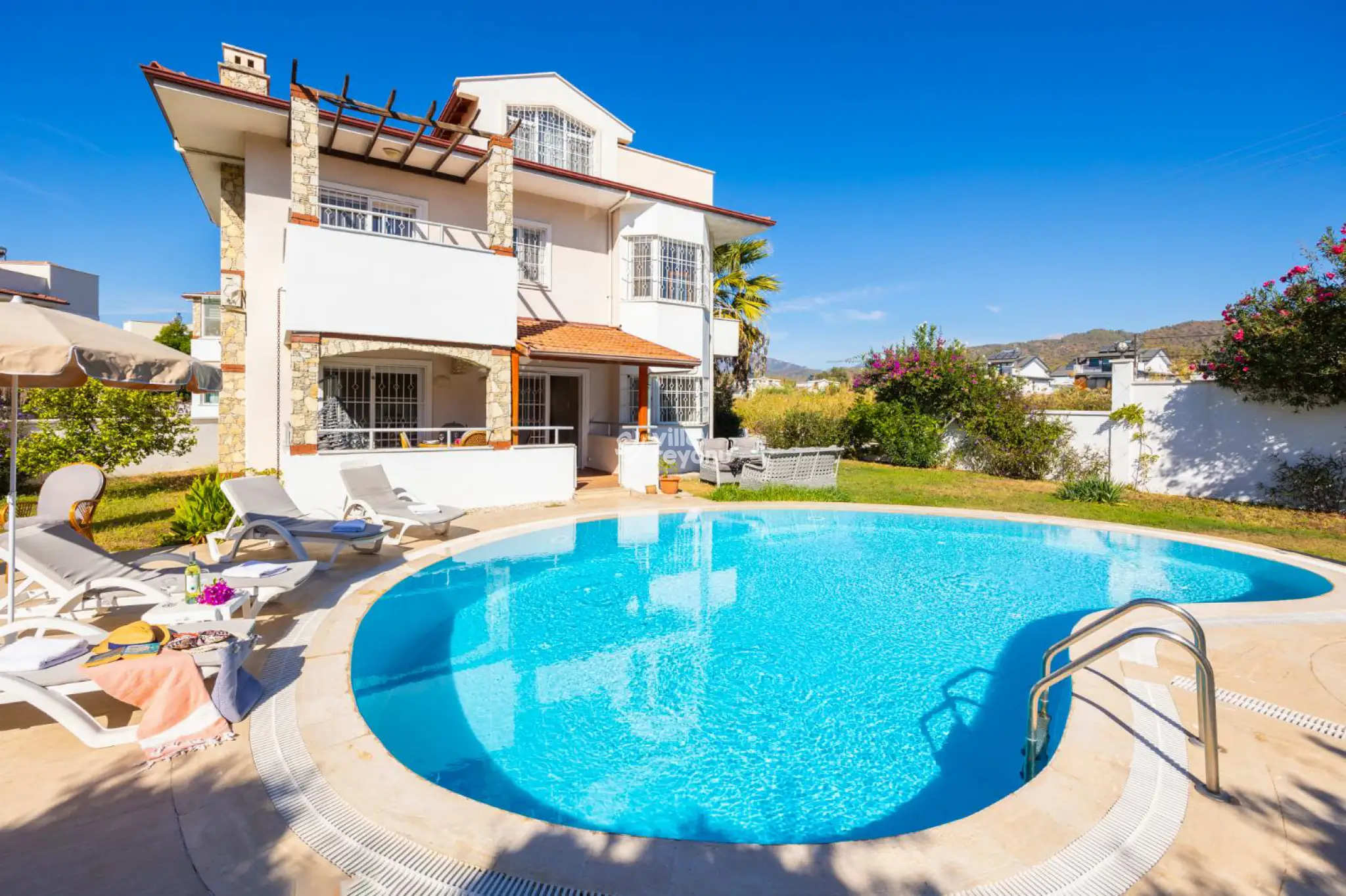 villa-najma-1_912.jpeg