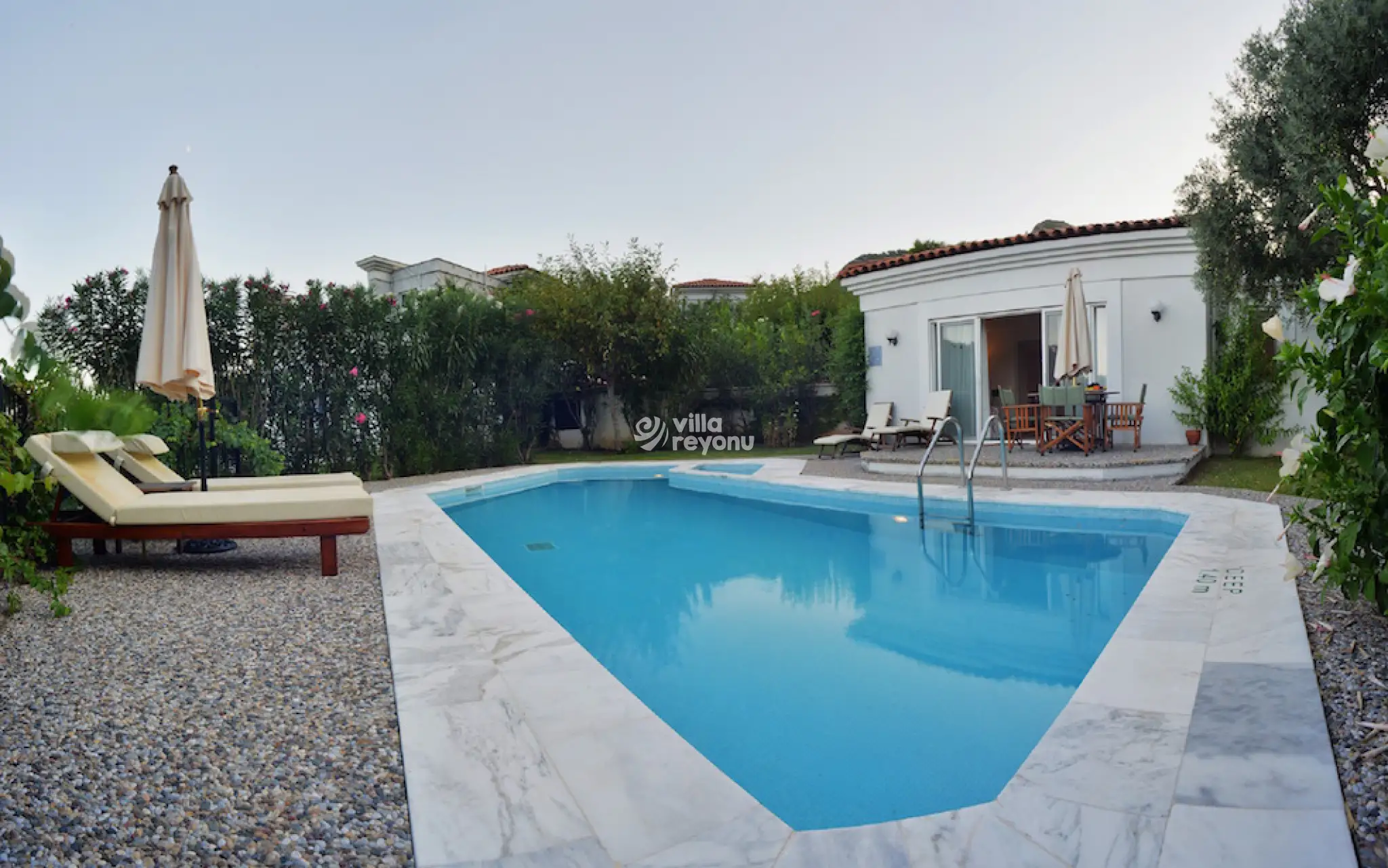 villa-nice-villa-reyonu-15_165.jpg