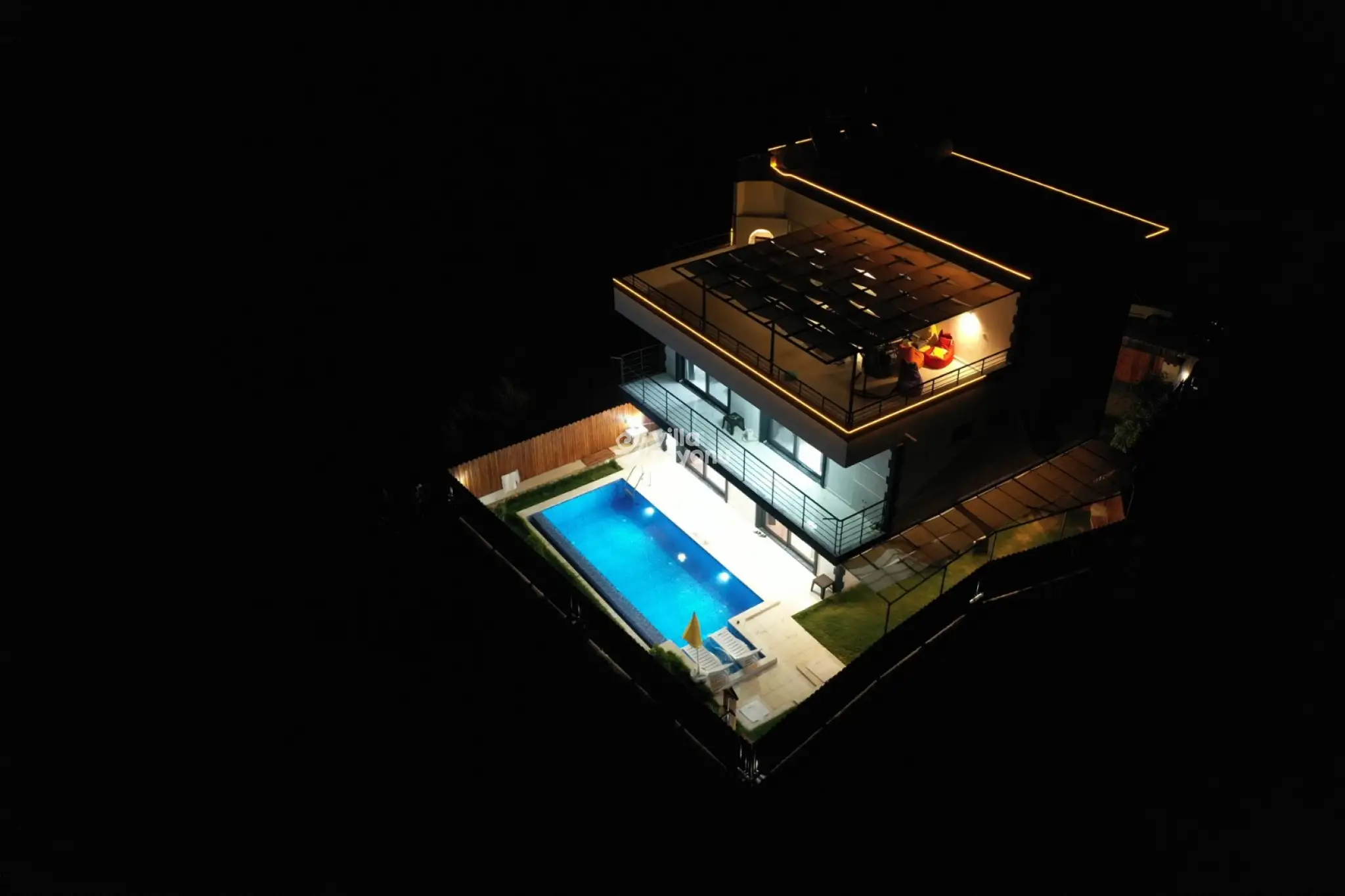 villa-september-2_128.jpg