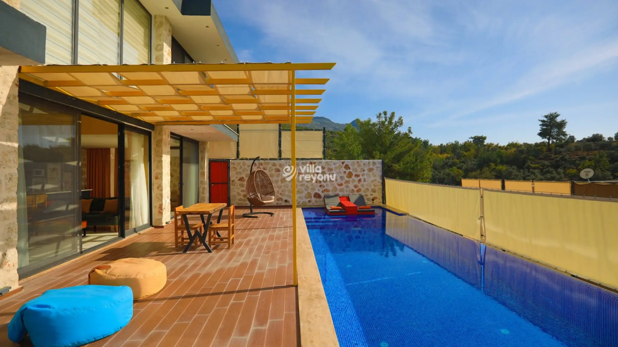 villa-suvari-3_475.JPG