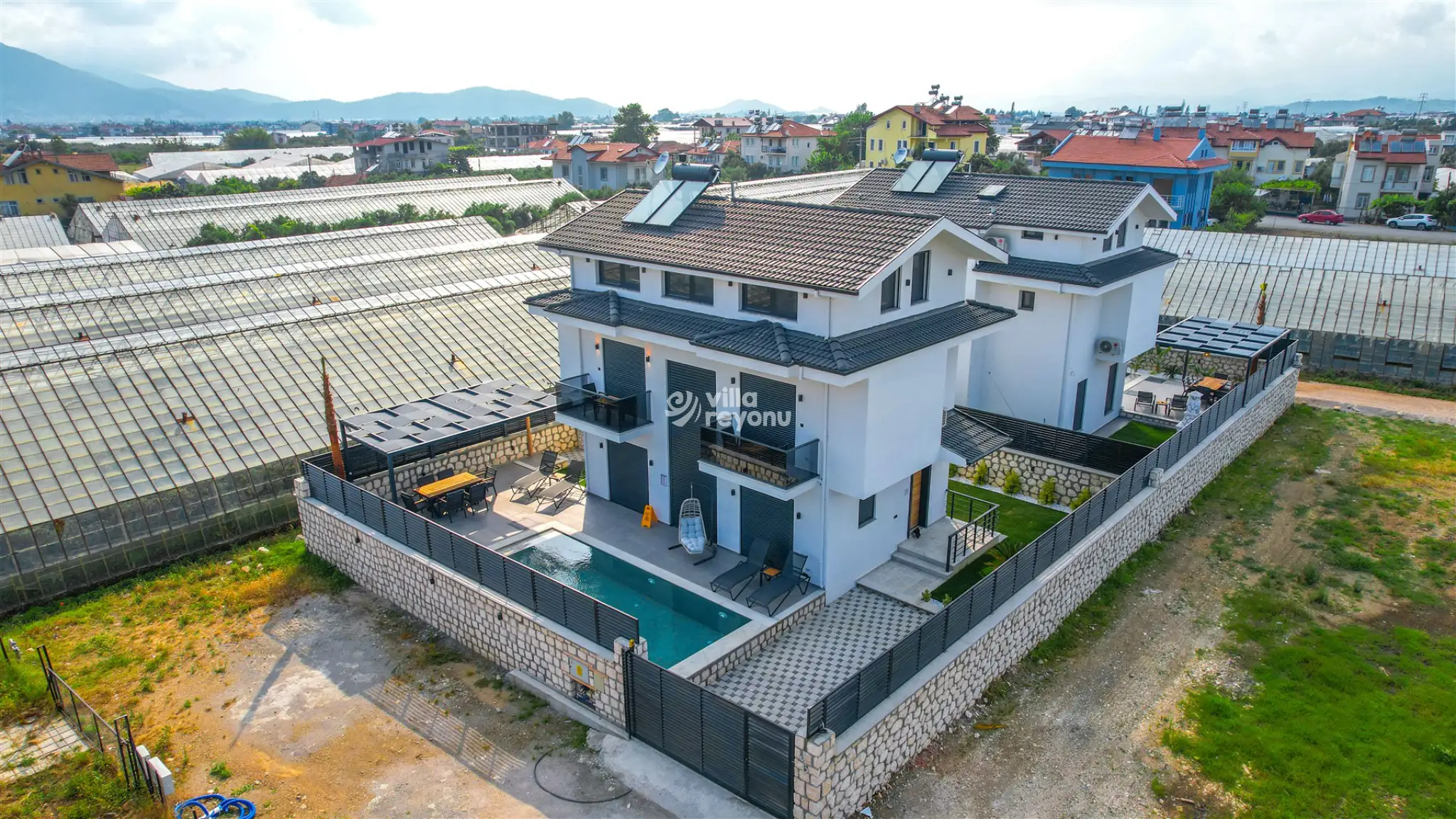 villa-unique-5_550.jpg