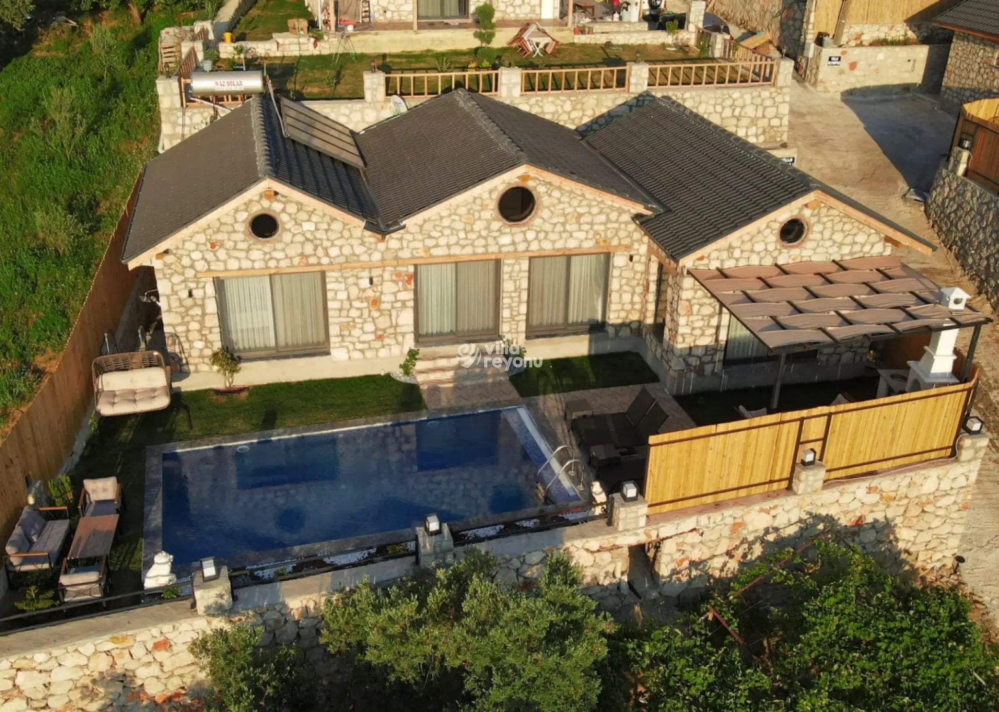 villa-valir-4_869.jpeg