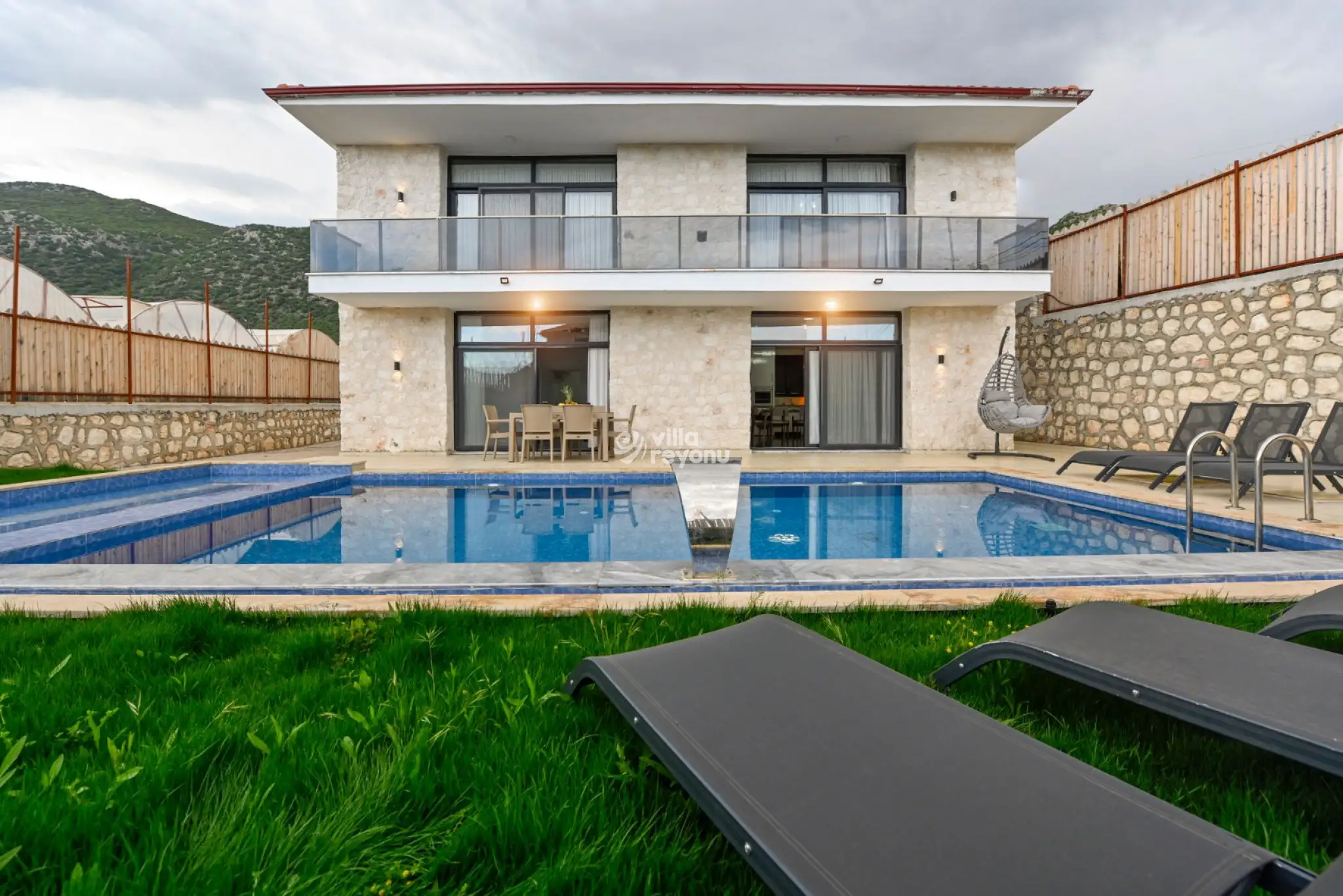 villa-vester-10_963.jpeg
