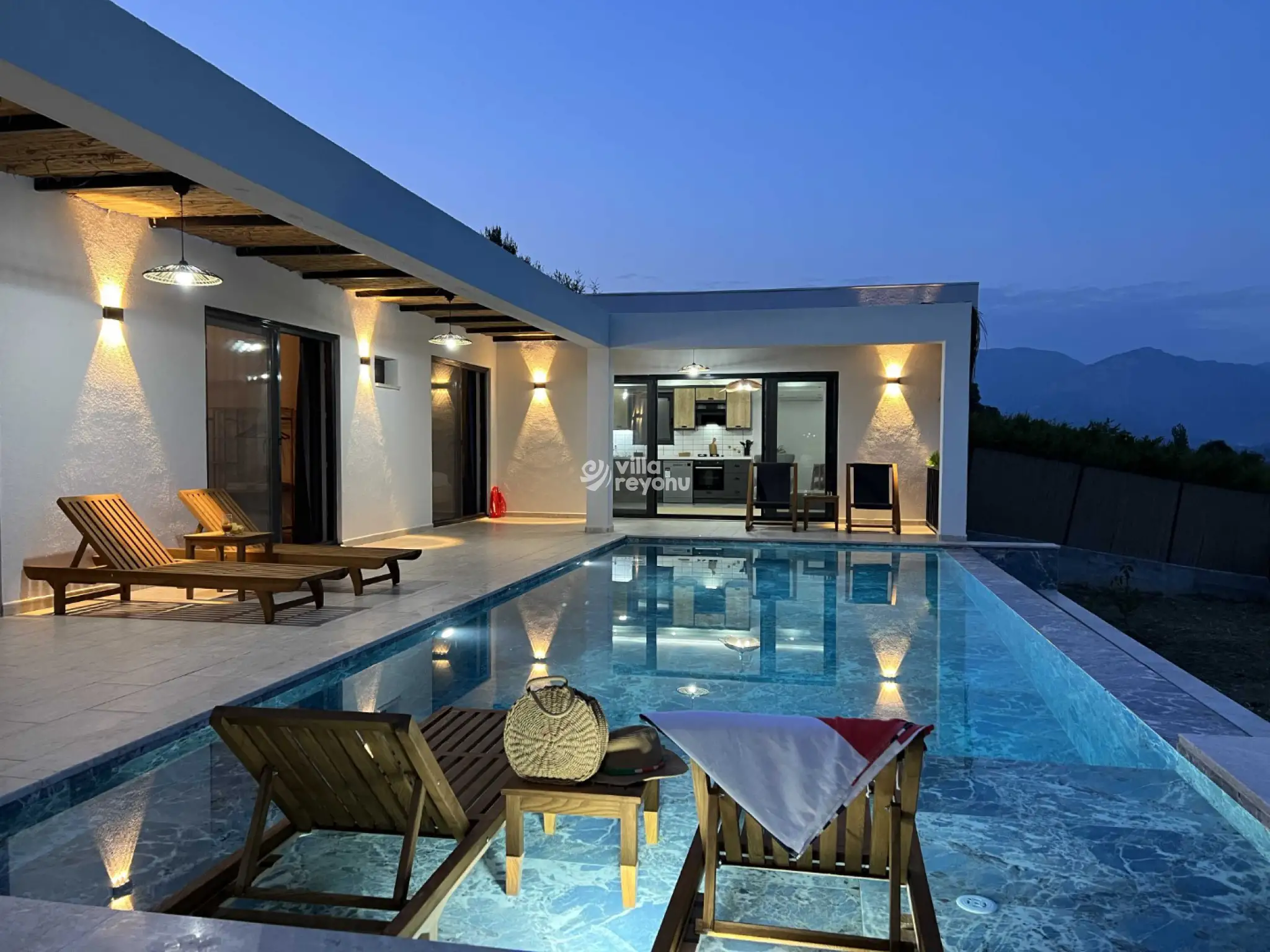 villa-village-house-118_924.jpg