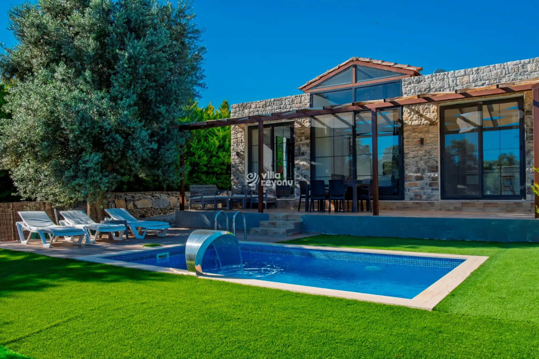 yaliciftlikte-2-odali-kiralik-villa-14_831.jpg