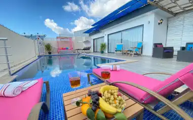 Villa Amara, Kalkan Kördere bölgesinde 2 kişilik kapalı havuzlu balayı villası