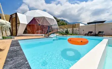 Dome Luxury 4