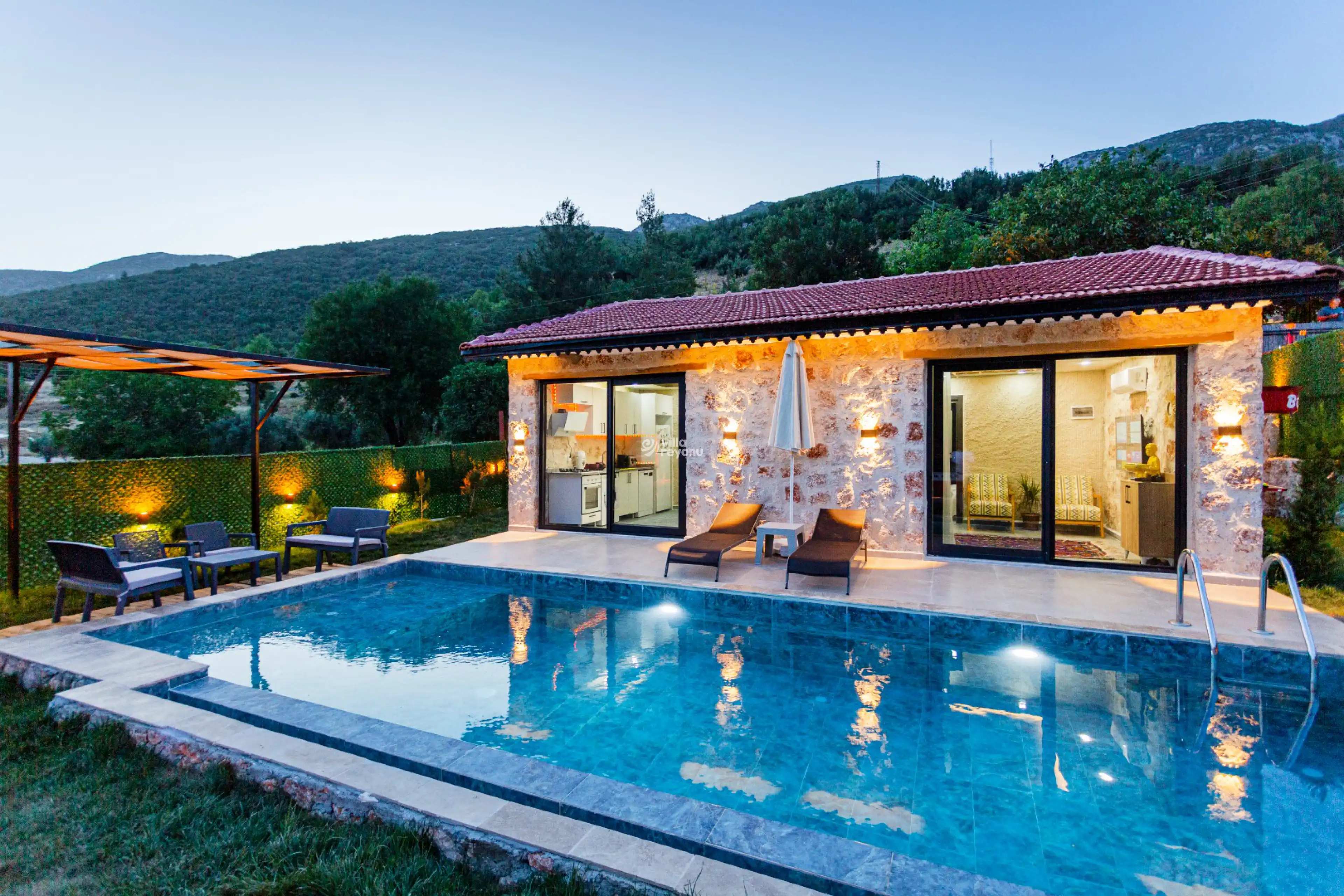 Villa Fiera, Kalkan Sarıbelen bölgesinde 4 kişilik kiralık villa