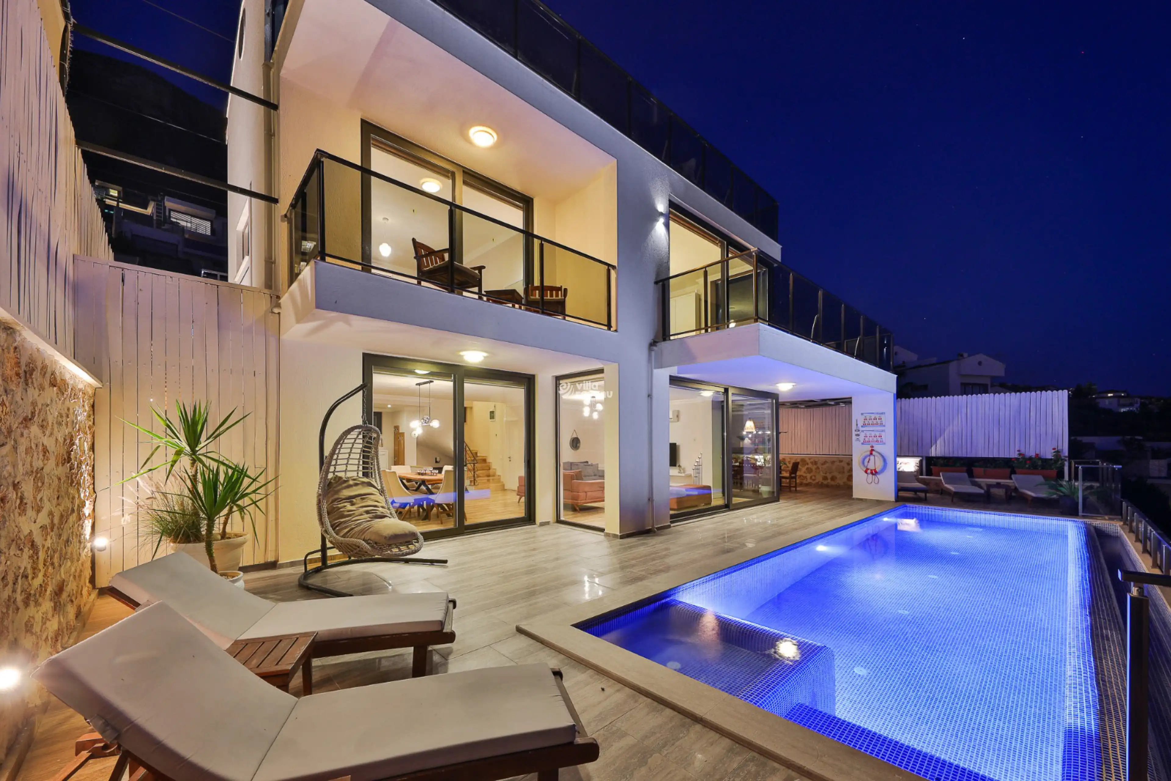 Villa Thalassa, Kalkan Kızıltaş bölgesinde 6 kişilik merkezi konumda kiralık villa