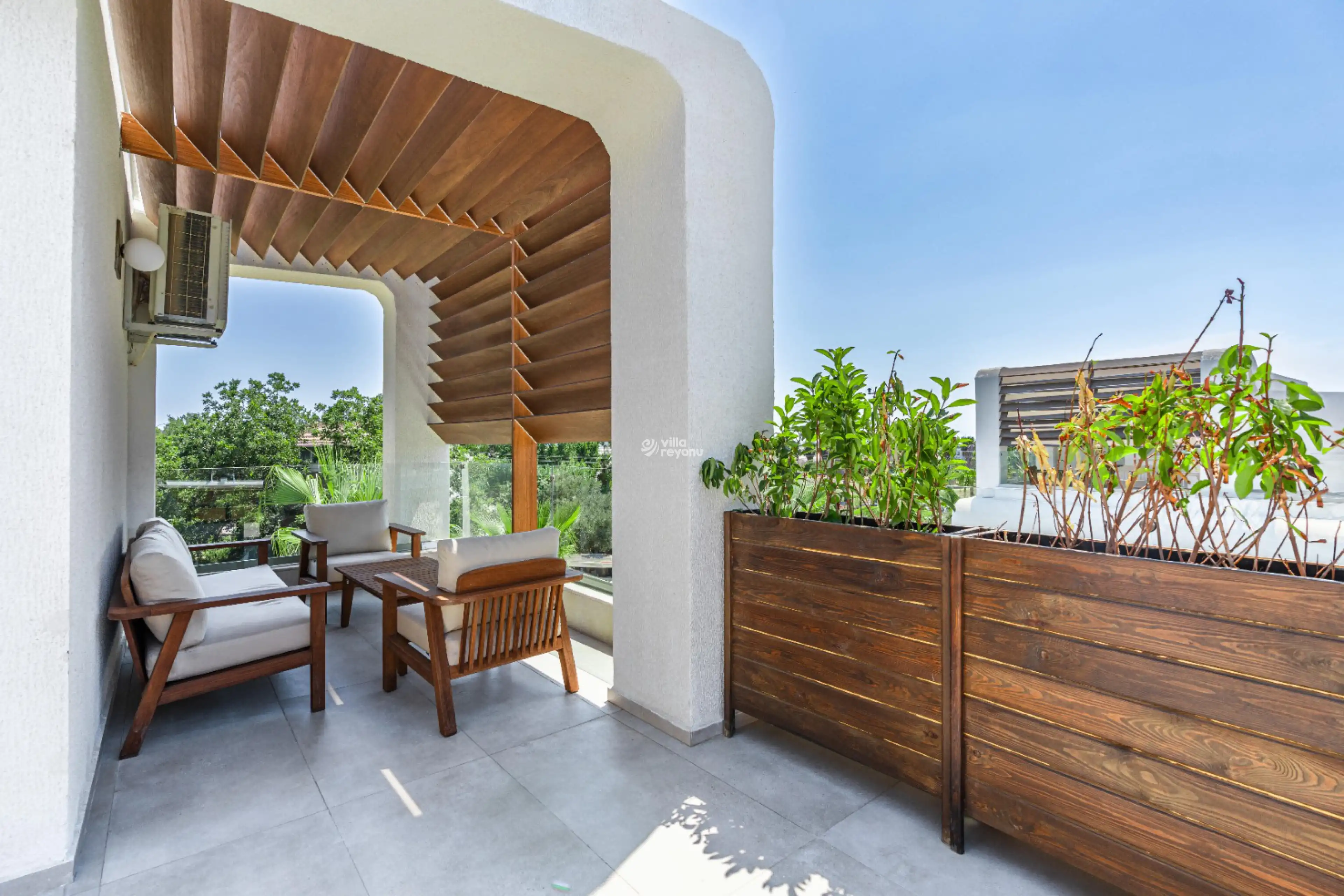 VİLLA LALİLA , ANTALYA SERİK BÖLGESİNDE 4 KİŞİLİK JAKUZİLİ LÜKS KİRALIK VİLLA