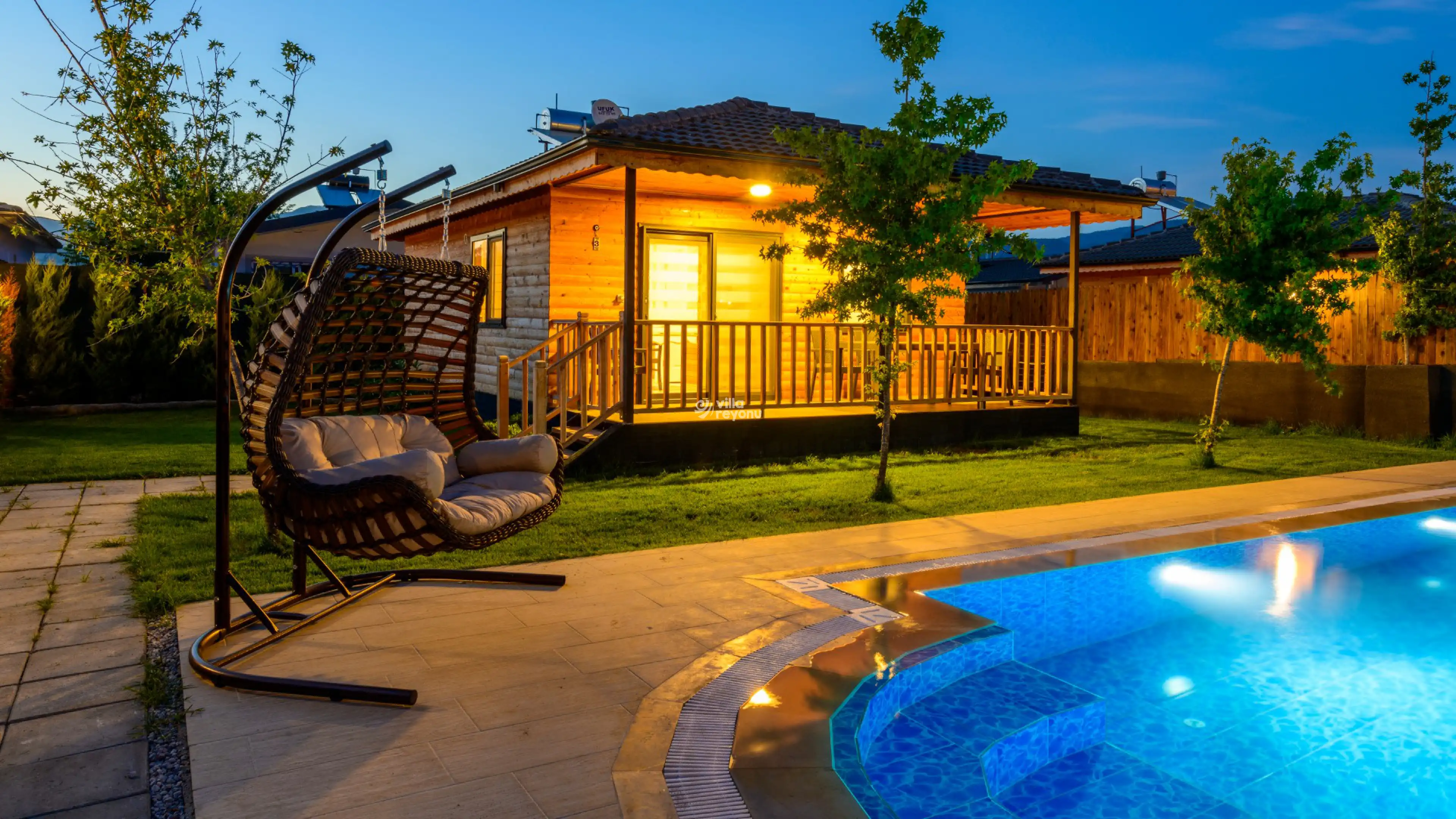 Fethiye Yanıklar'da Muhafazakar Tatil Villası