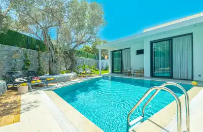 Villa Noira, Bodrum Yalıkavak bölgesinde merkezi konumda 6 kişilik kiralık villa