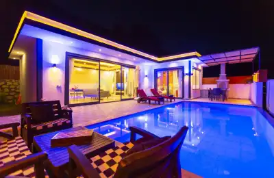 Villa Elera, Kalkan Sarıbelen bölgesinde Jakuzili Balayı Villası