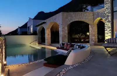 VİLLA LUXERA 6, Kalkan Kızıltaş bölgesinde merkezi konumda deniz manzaralı 10 kişilik kiralık villa 