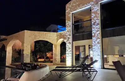VİLLA LUXERA 6, Kalkan Kızıltaş bölgesinde merkezi konumda deniz manzaralı 10 kişilik kiralık villa 