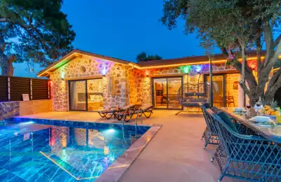 Villa Vilera, Kalkan Patara Bölgesinde Hamam, Jakuzi, Deniz Manzaralı Balayı Villası