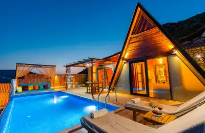Villa Reva 2, Kalkan Yeşilköy bölgesinde jakuzili kiralık balayı villası