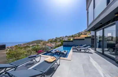 Villa Rivella, Kalkan bölgesinde 8 Kişilik deniz manzaralı villa
