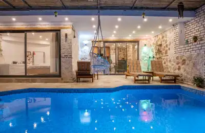 Villa Lysandra 10, Kalkan Akbel bölgesinde 2 kişilik deniz manzaralı villa