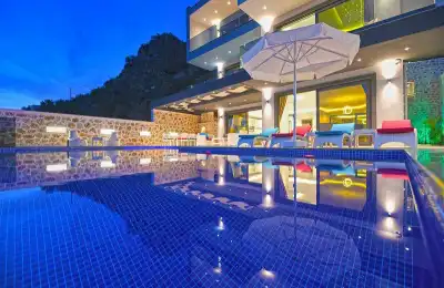 Villa Santiago, Kalkan Kördere bölgesinde 6 kişilik kiralık villa