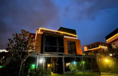 Villa Nazenin Garden 7