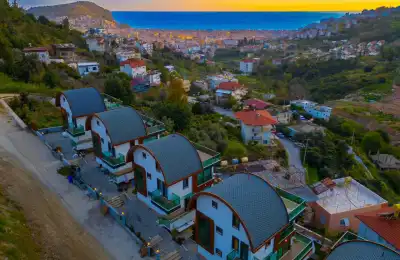 VİLLA LUNARİS 2, Alanya bölgesinde 10 kişilik merkeze yakın kiralık villa 