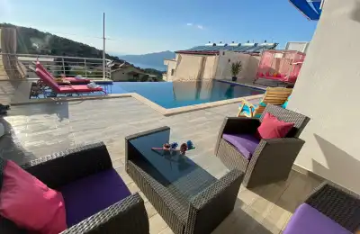 Villa Amara, Kalkan Kördere bölgesinde 2 kişilik kapalı havuzlu balayı villası