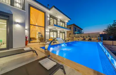 Villa Asris, Çukurbağ bölgesinde doğa içerisinde 8 kişilik kiralık villa 