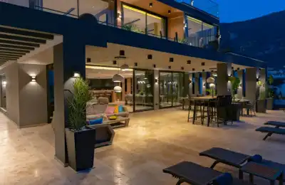 Kalkan Merkez'de Kiralık Lüks Villa