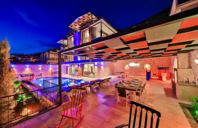 Villa Diego, Kalkan Kızıltaş bölgesinde 10 kişilik kiralık villa