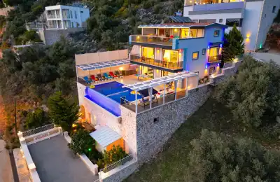 Villa Fernando, Kalkan Kördere bölgesinde 8 kişilik kiralık villa