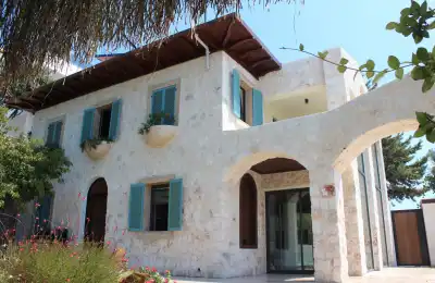 VİLLA LUXERA 6, Kalkan Kızıltaş bölgesinde merkezi konumda deniz manzaralı 10 kişilik kiralık villa 