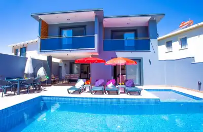 Villa Strato 2 , Kaş Bayındır Bölgesinde doğa içinde 8 kişilik kiralık villa