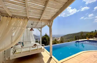 Villa Lysandra 12, Kalkan Akbel bölgesinde 6 kişilik deniz manzaralı villa