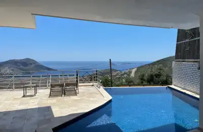 Villa Lysandra 8, Kalkan Akbel bölgesinde 4 kişilik deniz manzaralı villa