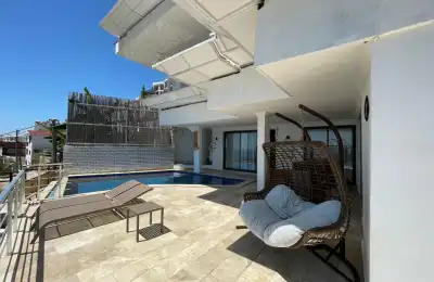 Villa Lysandra 8, Kalkan Akbel bölgesinde 4 kişilik deniz manzaralı villa