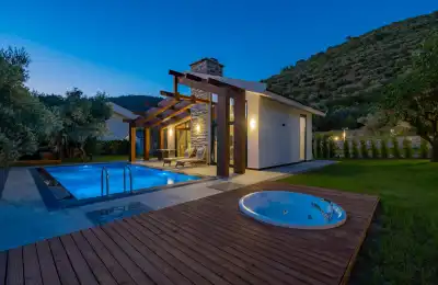 Villa Westside Superior 3