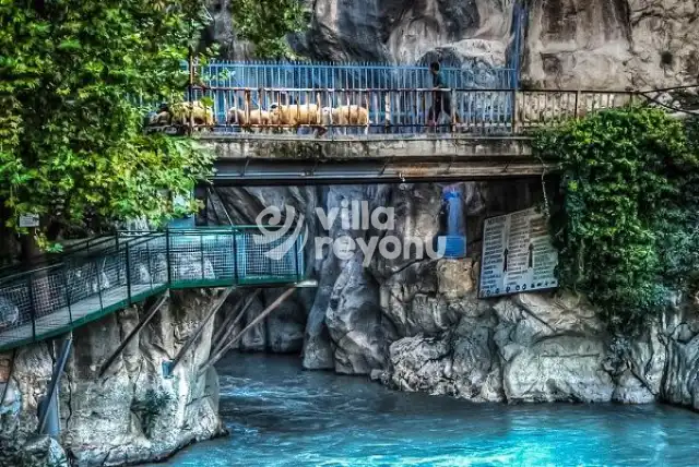 Muğla Saklıkent Kanyonu: Tam Gezi Rehberi ve Bilmeniz Gereken Her Şey