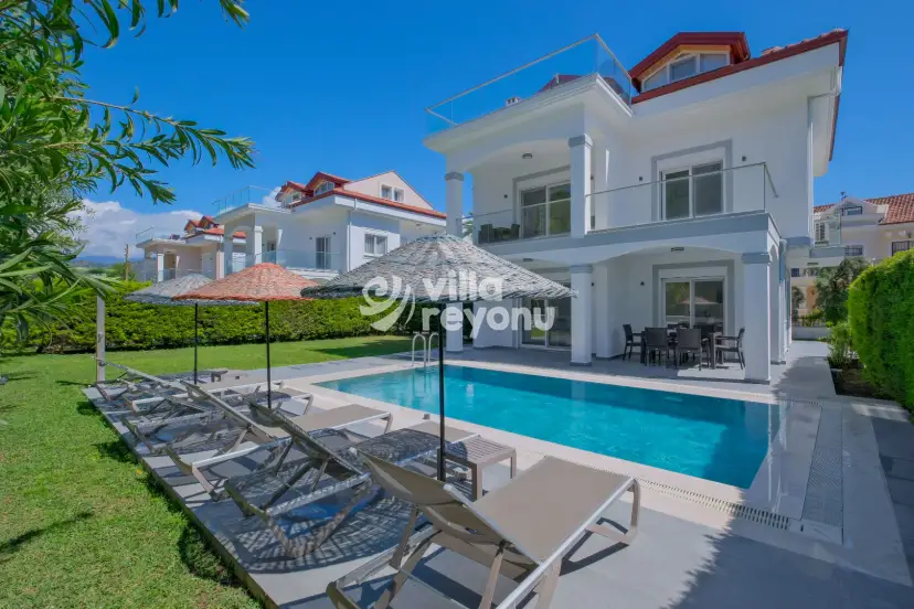 Villa Mandarin 2
