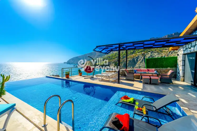 ViLLA-ADONiS_05_2_168.jpg