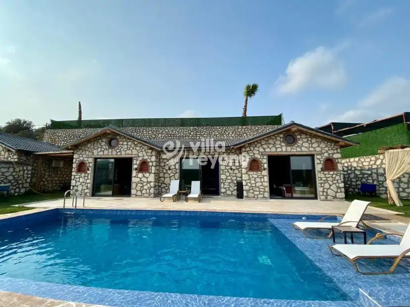 villa-carino-8-16_713.jpeg