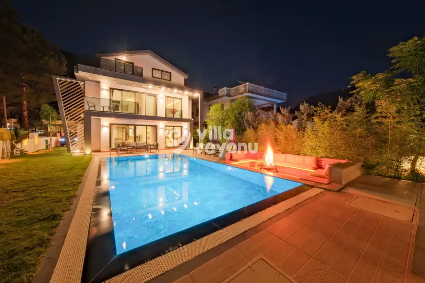 Villa Dexter